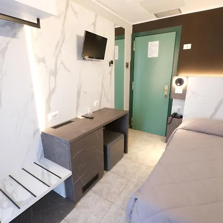 Hotel Mistral