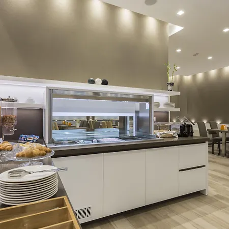 Mistral Hotel
