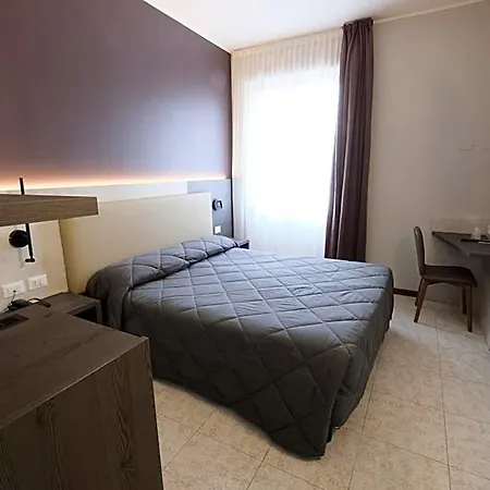 Szálloda Mistral 3*