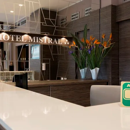Hotel Mistral 3*