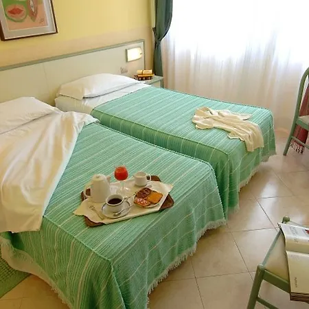 Hotel Mistral 3*