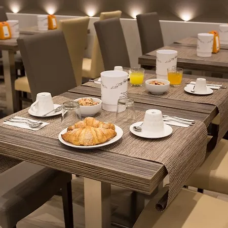 Hotel Mistral